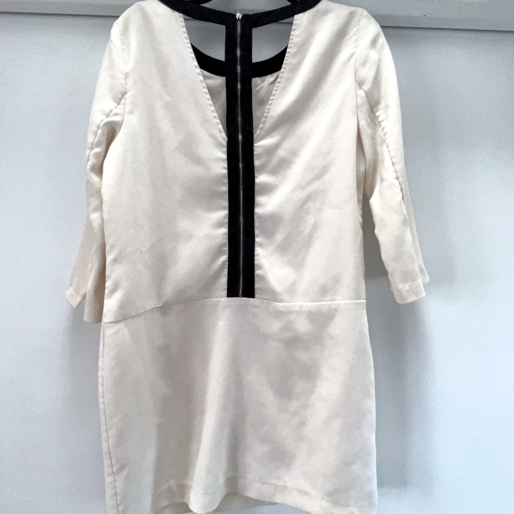 White/Black Midi dress